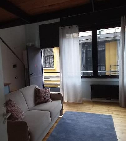 Primopiano - Umbria Apartment Milan Bagian luar foto
