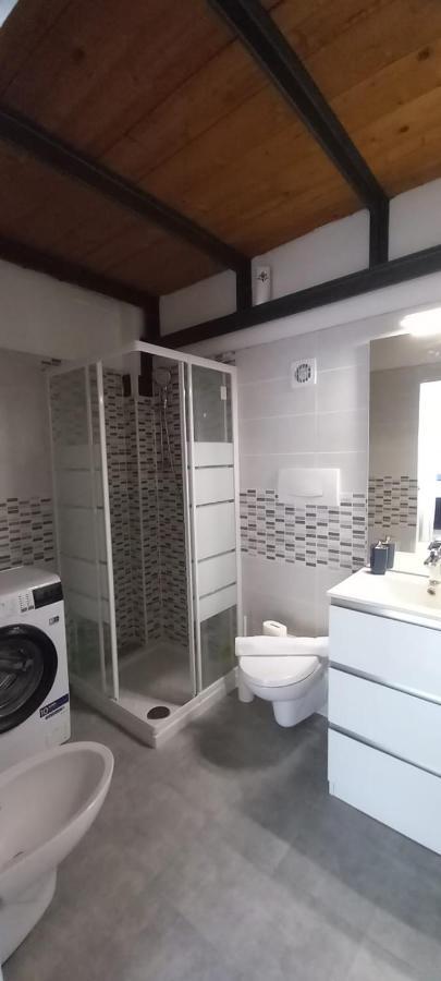 Primopiano - Umbria Apartment Milan Bagian luar foto