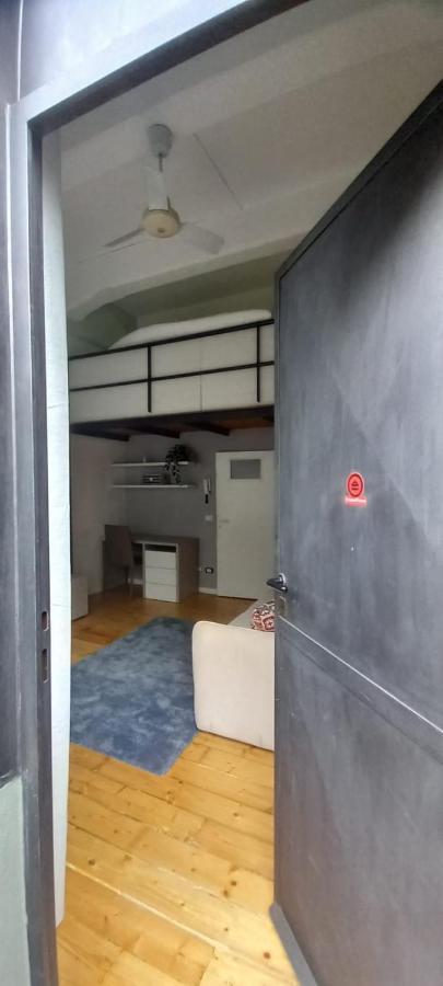 Primopiano - Umbria Apartment Milan Bagian luar foto
